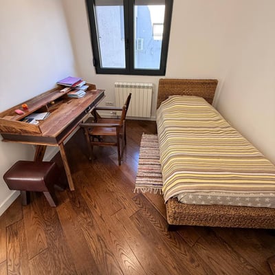 Аренда просторной 4-комнатной квартиры с видом на Ботанический сад, 92 м², центр Белграда, Сербия